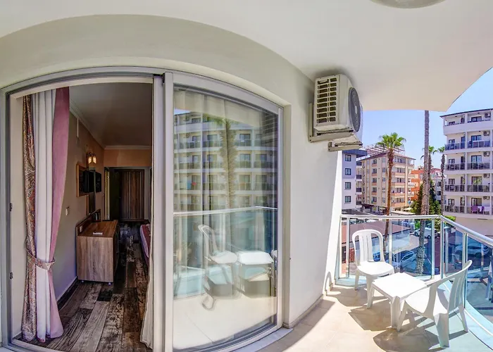 Arsi Enfi City Beach